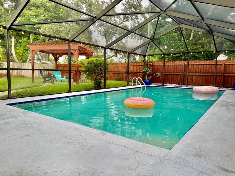 Emperor Rentals Coastal Charm Getaway Clearwater Tampa Bay — Airbnb property management Tampa, vacation rental management